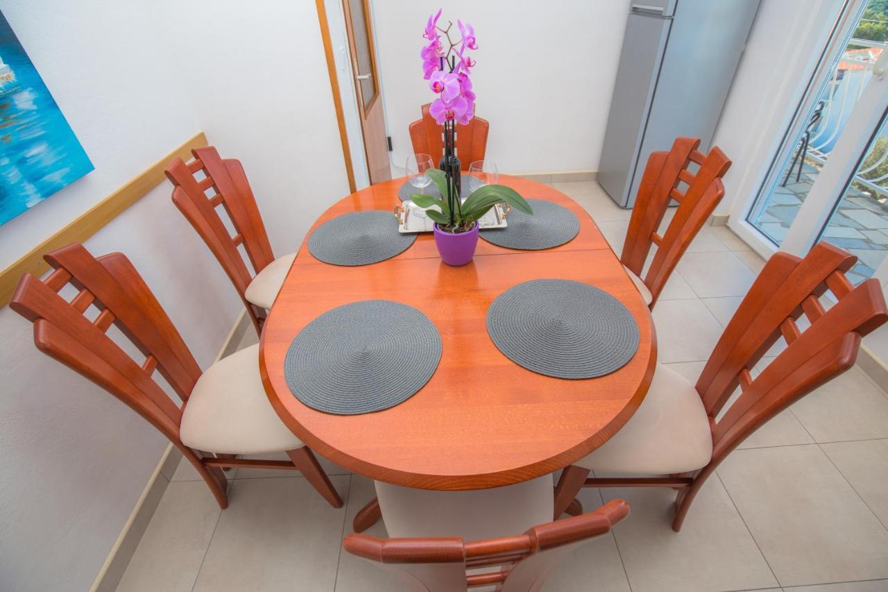Apartmani Vesna Milisa Primošten Exterior foto