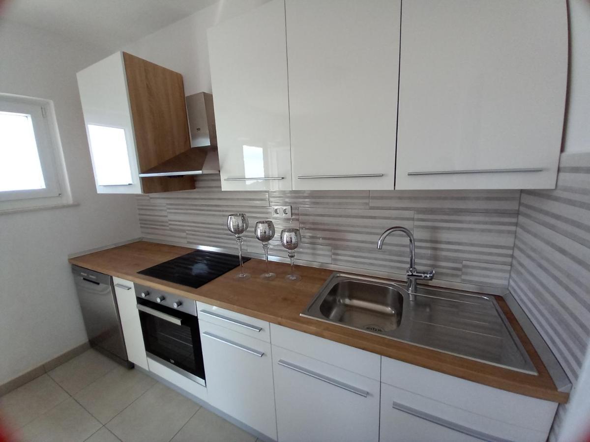 Apartmani Vesna Milisa Primošten Exterior foto