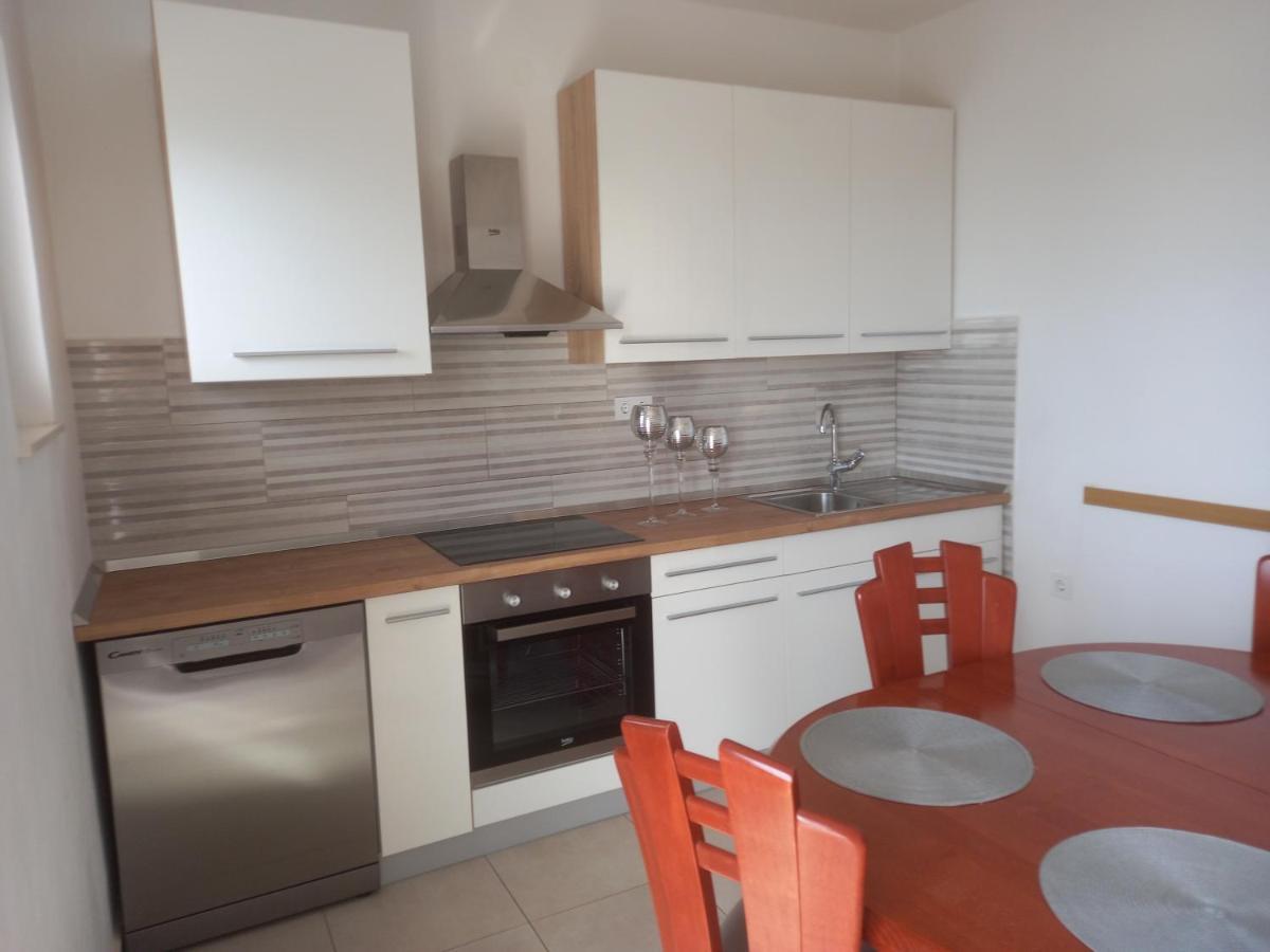 Apartmani Vesna Milisa Primošten Exterior foto